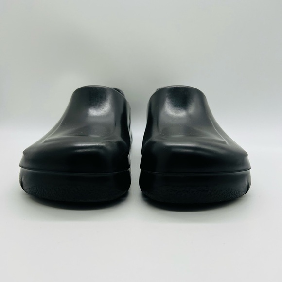 Birkenstock Unisex Black Steel Toe Clogs M8 or W10 main image 14